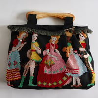 embroidery wood handle bag  (character)