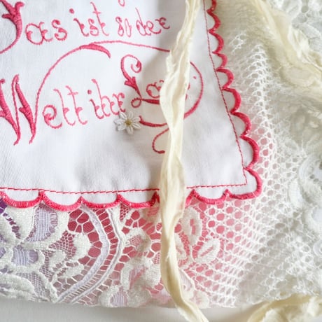 "upcycle" vintage embroidery lace bag  (man)