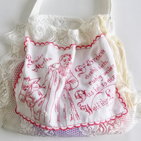 "upcycle" vintage embroidery lace bag  (man)