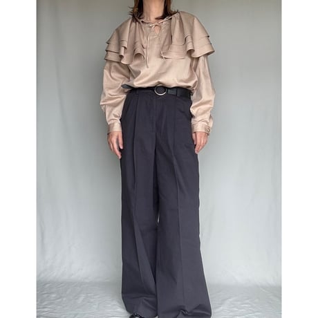 frill collar blouse (beige)