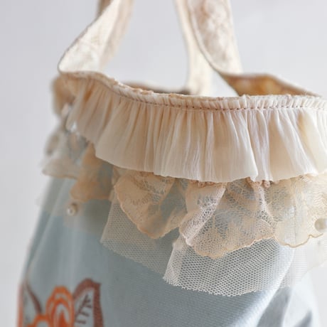 "upcycle" vintage embroidery bucket bag  (mint blue)