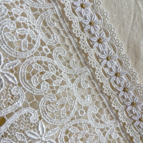 European linen scarf collar (white race)  "b"