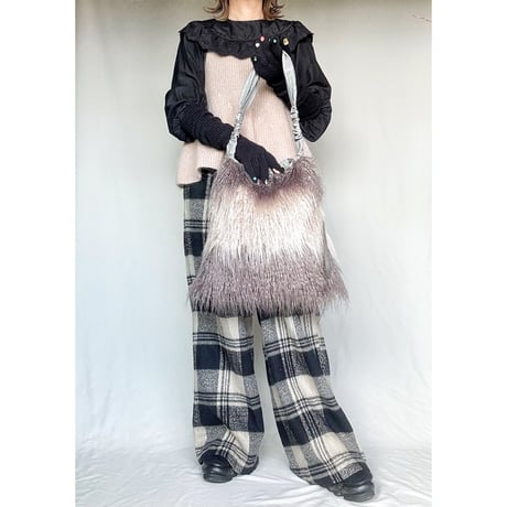 bicolor fur drawstring bag  （gray & mocha)