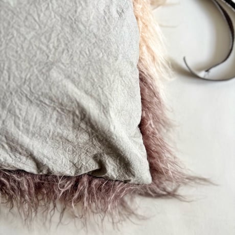 bicolor fur drawstring bag  （gray & mocha)