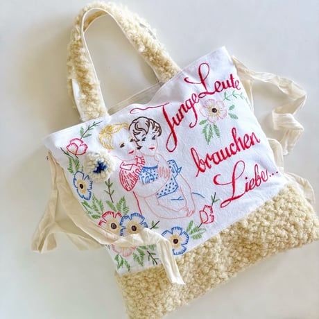 "upcycle" vintage embroidery bag (ecru)