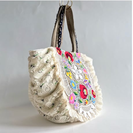 flower embroidery gather bag  "C"