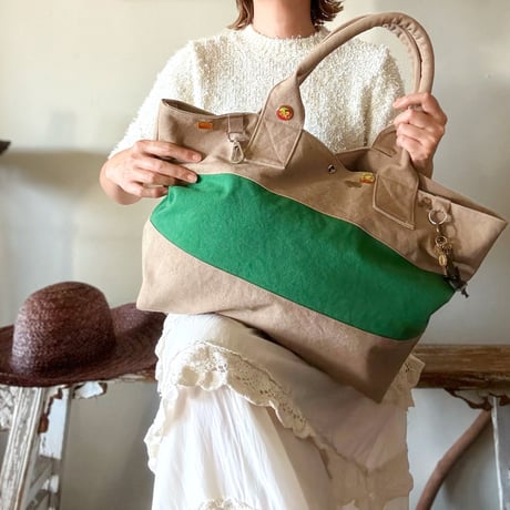 bicolor tote bag (mushroom & green)