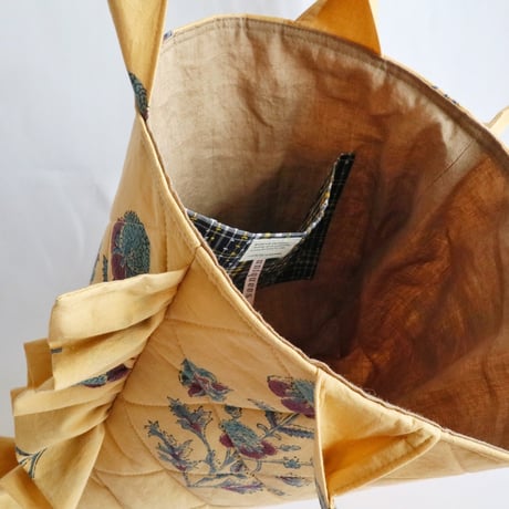 quilting frill bag (india)