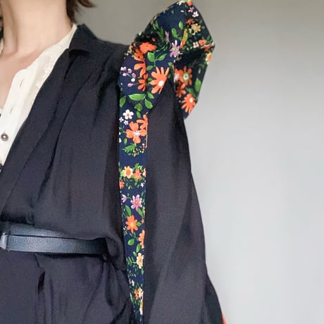 shoulder strap   ”j"