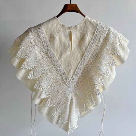 European linen scarf collar (white race)  "b"