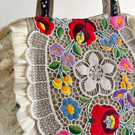 flower embroidery gather bag  "C"