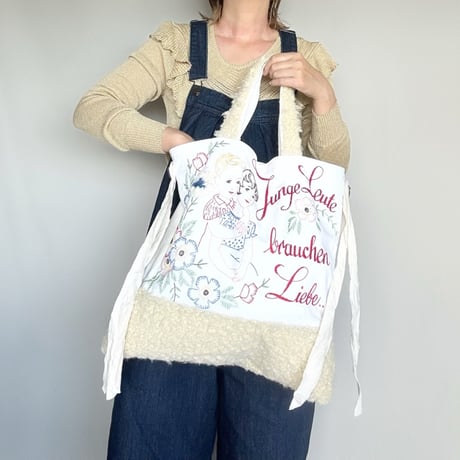 "upcycle" vintage embroidery bag (ecru)