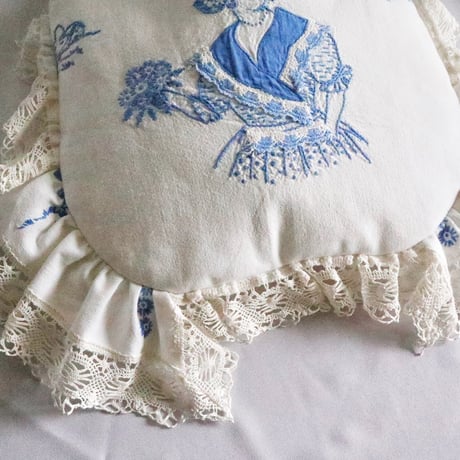 embroidery bag  (lady)
