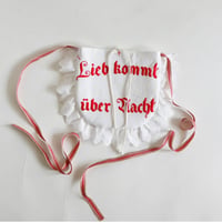 embroidery pochette "A"