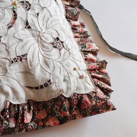 "upcycle" vintage lace  bag  (old rose)