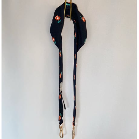 shoulder strap   ”f"
