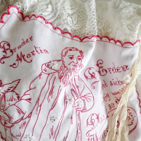 "upcycle" vintage embroidery lace bag  (man)