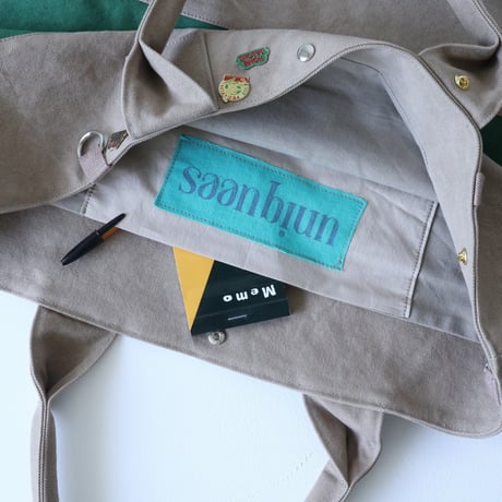 bicolor tote bag (mushroom & green)