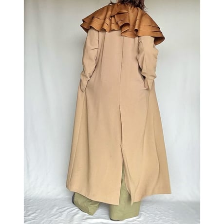 frill collar blouse (camel brown)