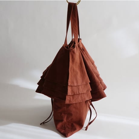 big frills bag (chocolate)