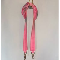 shoulder strap   ”h"