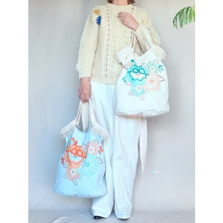 "upcycle" vintage embroidery bucket bag  (ecru)
