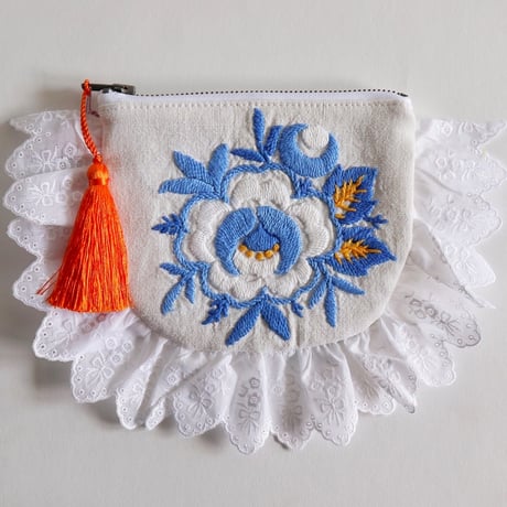 vintage embroidery pouch "g"
