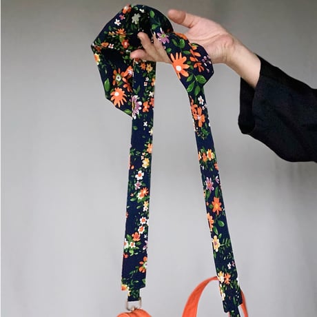 shoulder strap   ”j"