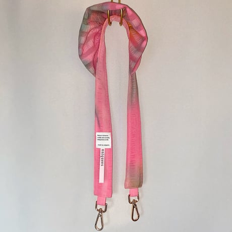 shoulder strap   ”h"