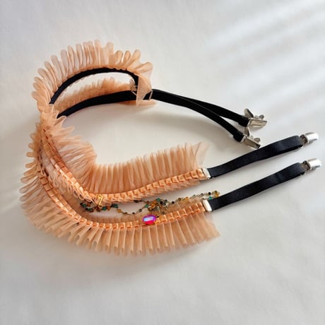 suspender (tulle frill)