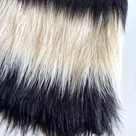 bicolor fur drawstring bag  （black & ivory)