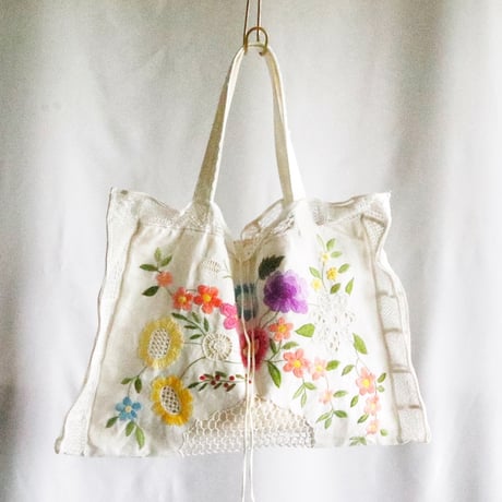 Japan vintage embroidery  bag  (flower)