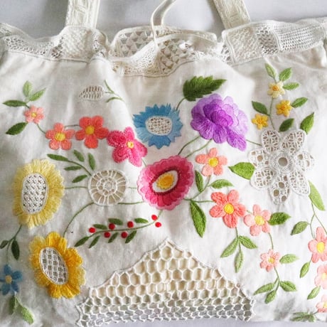 Japan vintage embroidery  bag  (flower)