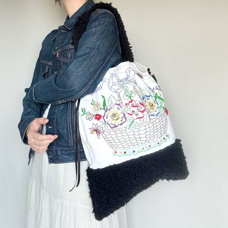 "upcycle" vintage embroidery bag (black)