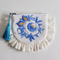 vintage embroidery pouch　"b"