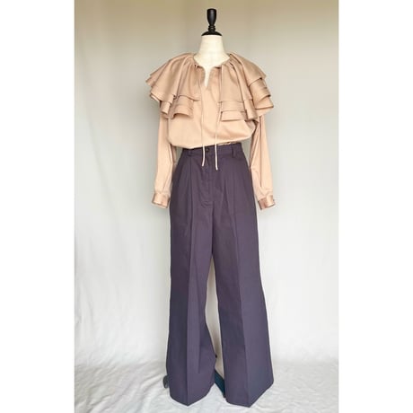 frill collar blouse (beige)