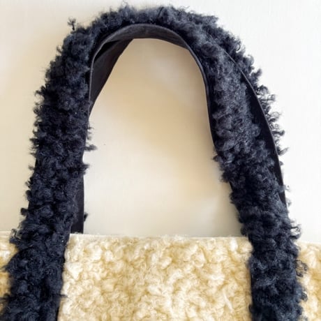 rum fur tote bag (black)