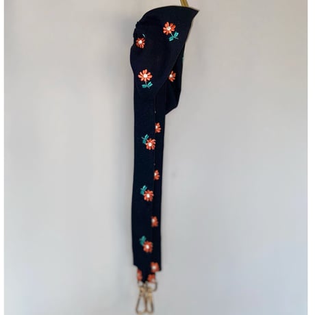 shoulder strap   ”f"