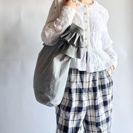 bucket bag　(dove grey)