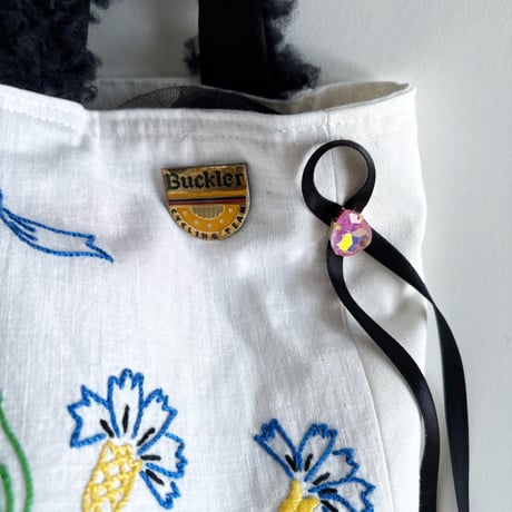 "upcycle" vintage embroidery bag (black)