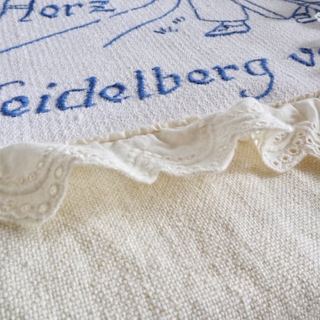 260617-31 vintage embroidery bag