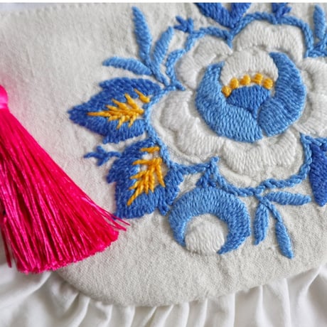 vintage embroidery pouch "d"