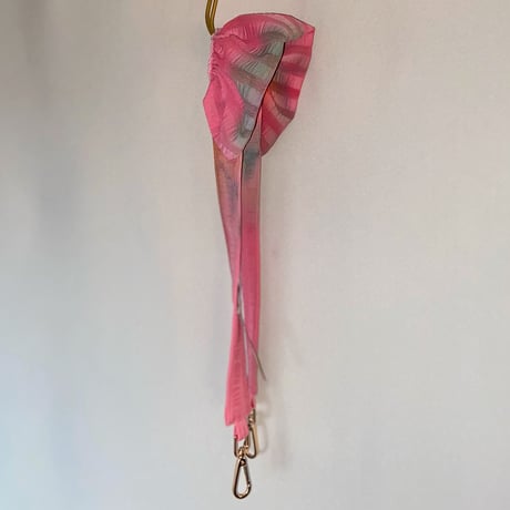 shoulder strap   ”h"