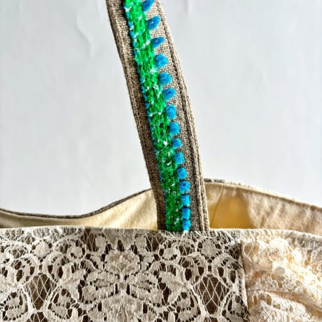 flower embroidery gather bag  "B"