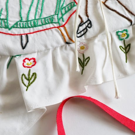 embroidery pochette（dance)