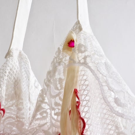"upcycle" vintage embroidery lace bag  (woman)