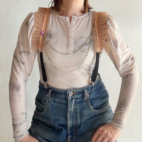 suspender (tulle frill)