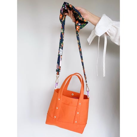 shoulder strap   ”j"