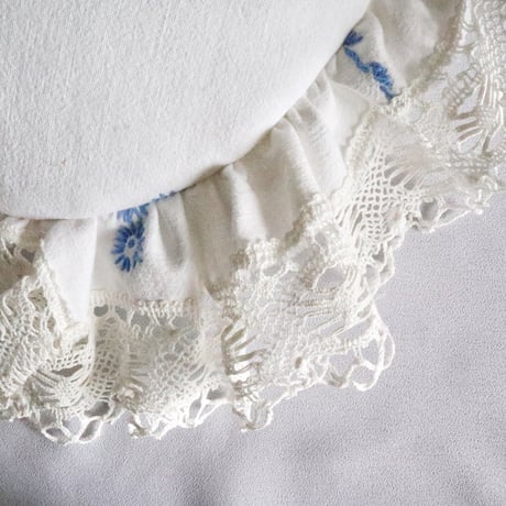 embroidery bag  (lady)