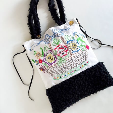 "upcycle" vintage embroidery bag (black)
